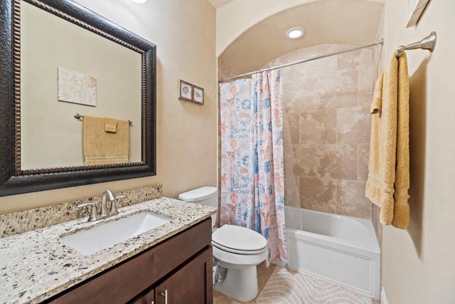 403 Marina View Drive, Webster, TX 77598