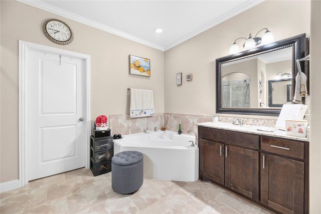 403 Marina View Drive, Webster, TX 77598