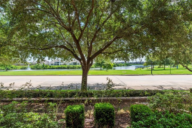 403 Marina View Drive, Webster, TX 77598