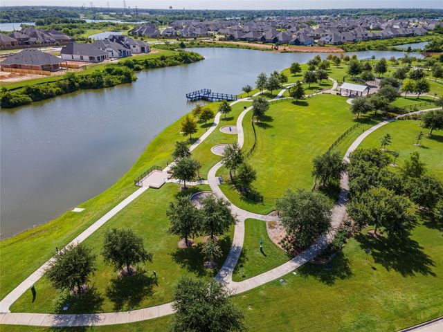 403 Marina View Drive, Webster, TX 77598