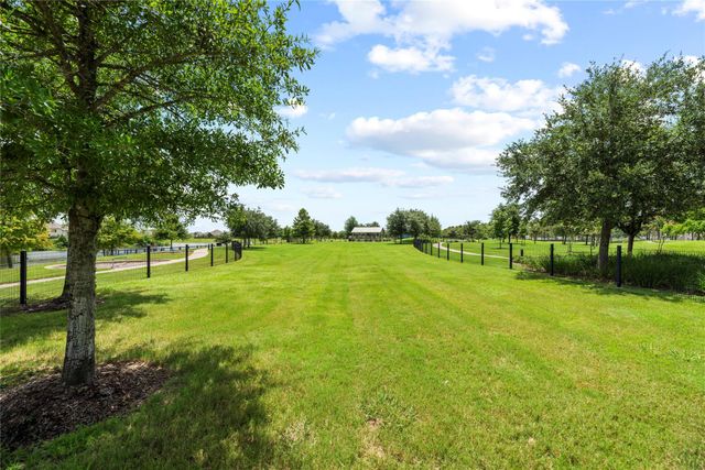 403 Marina View Drive, Webster, TX 77598