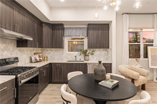 210 N New Avenue 2, Monterey Park, CA 91755