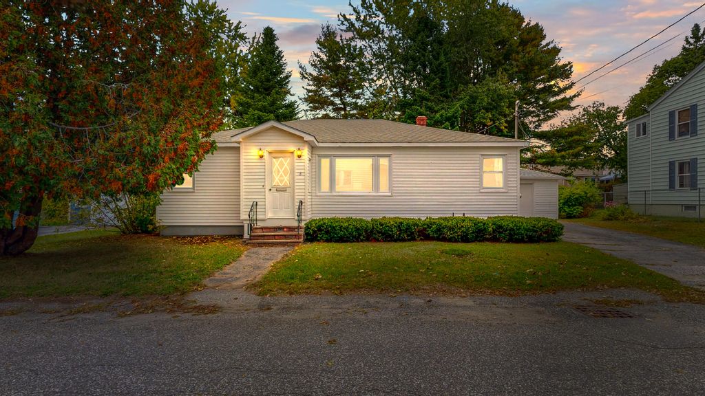 8 Highland Avenue, Lewiston, ME 04240 — photo 2