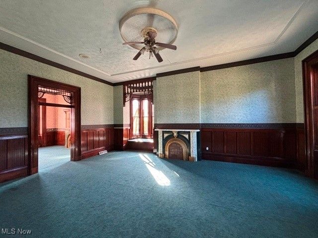 900 Ridge Avenue, New Cumberland, WV 26047