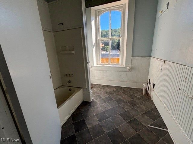 900 Ridge Avenue, New Cumberland, WV 26047