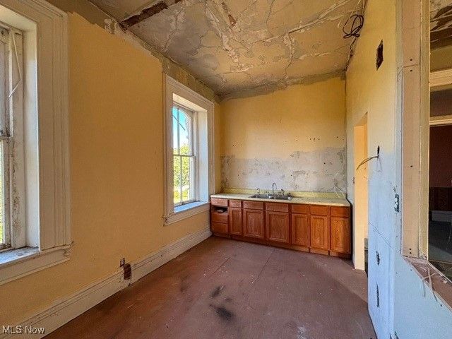 900 Ridge Avenue, New Cumberland, WV 26047