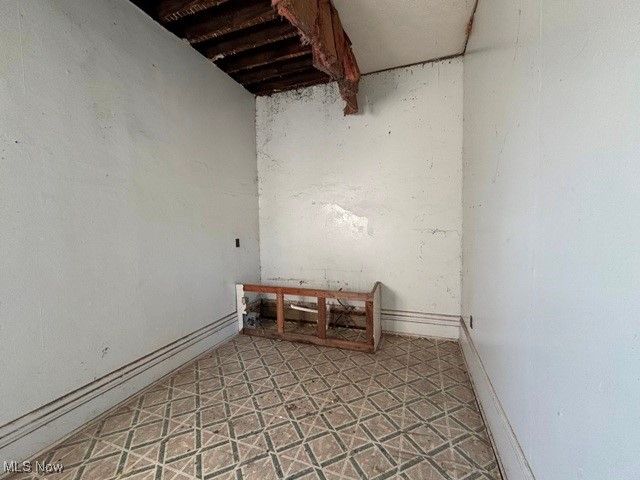 900 Ridge Avenue, New Cumberland, WV 26047