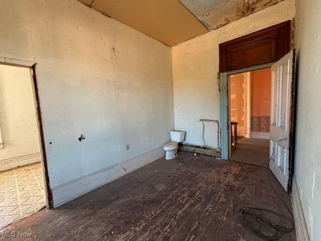 900 Ridge Avenue, New Cumberland, WV 26047