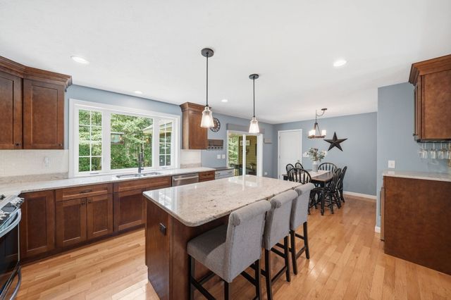 128 Bragg Hill Rd, Westminster, MA 01473