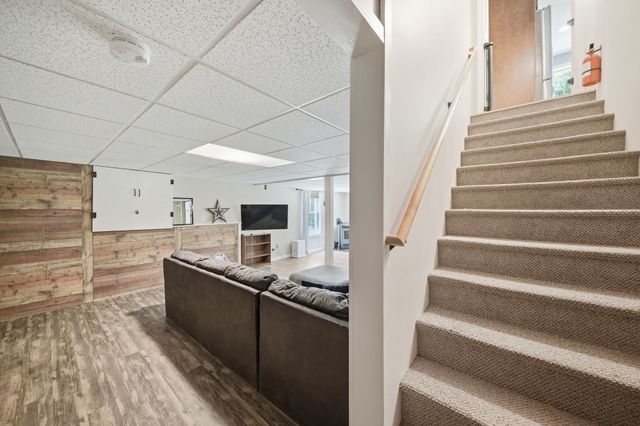 128 Bragg Hill Rd, Westminster, MA 01473