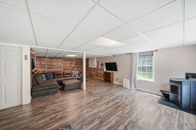 128 Bragg Hill Rd, Westminster, MA 01473