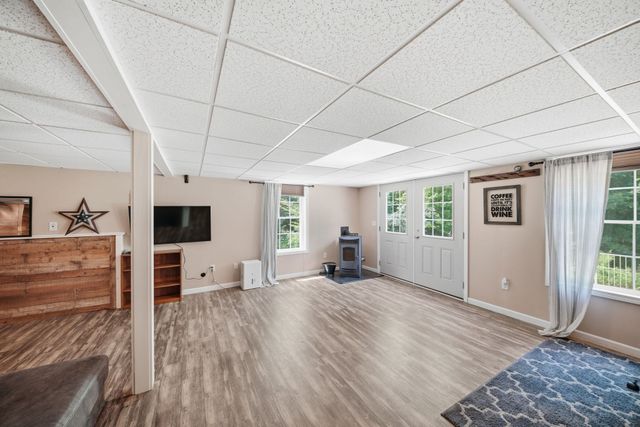 128 Bragg Hill Rd, Westminster, MA 01473