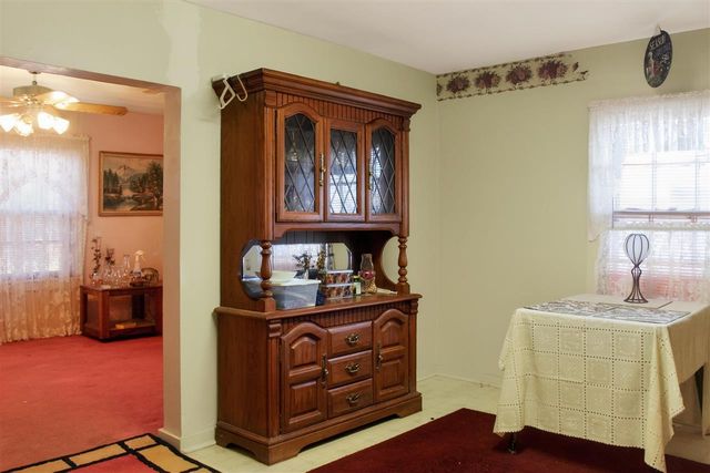 208 W Oliver St, Fletcher, OK 73541