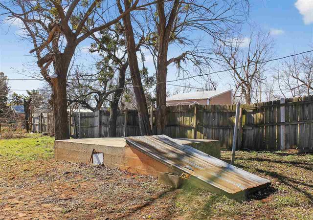 208 W Oliver St, Fletcher, OK 73541