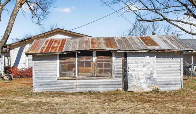 208 W Oliver St, Fletcher, OK 73541