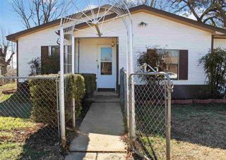 208 W Oliver St, Fletcher, OK 73541