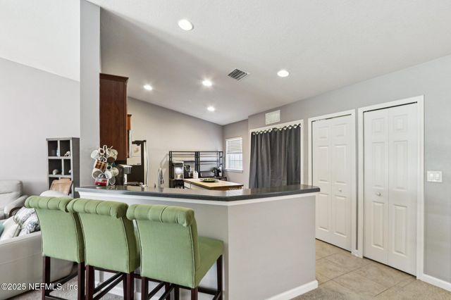 6604 WHITE BLOSSOM Court 10H, Jacksonville, FL 32258