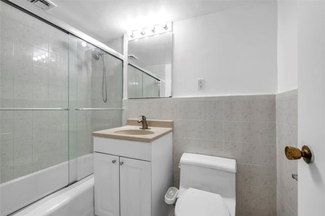 40 Clinton Street 4C, Brooklyn, NY 11201