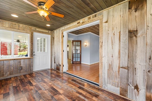 1 Bell St, North Brookfield, MA 01535