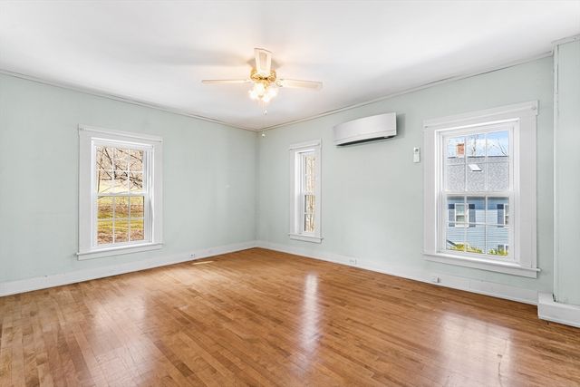 1 Bell St, North Brookfield, MA 01535