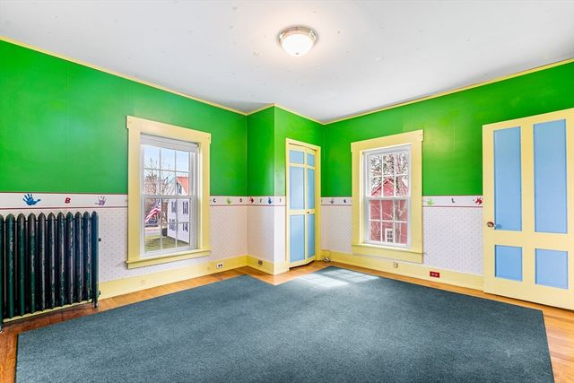 1 Bell St, North Brookfield, MA 01535