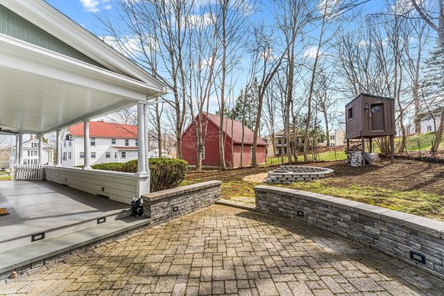 1 Bell St, North Brookfield, MA 01535