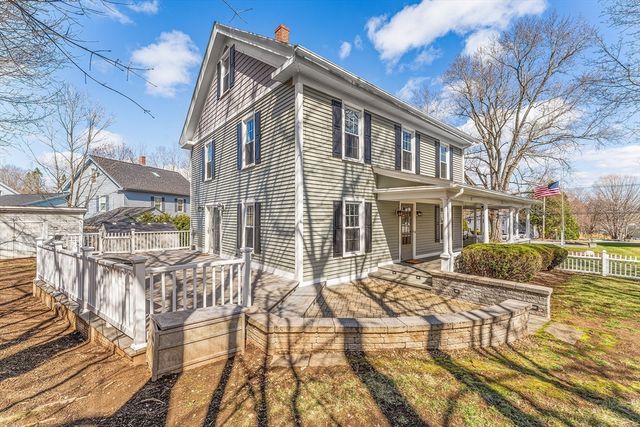 1 Bell St, North Brookfield, MA 01535