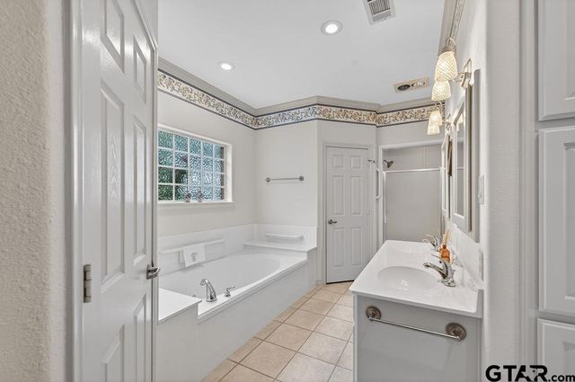 800 Rico Drive, Athens, TX 75751