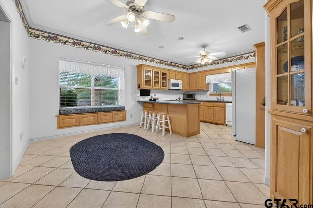 800 Rico Drive, Athens, TX 75751