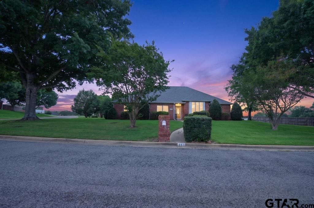 800 Rico Drive, Athens, TX 75751