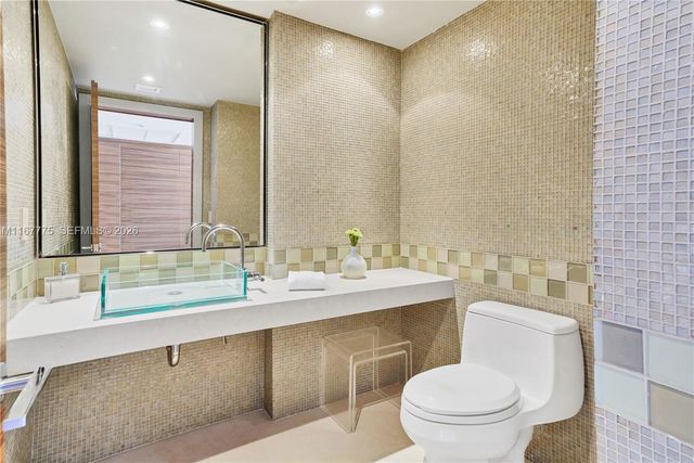 18911 Collins Avenue 2705, Sunny Isles Beach, FL 33160