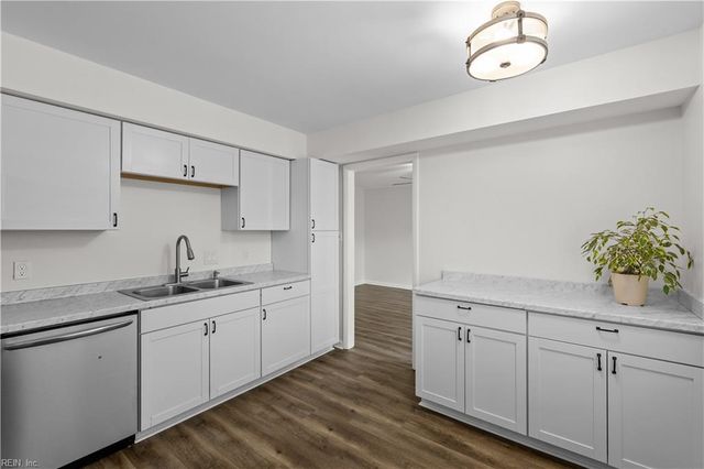 3520 Alister CT, Virginia Beach, VA 23453