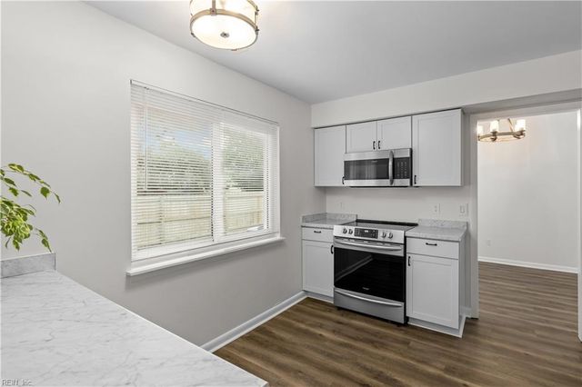 3520 Alister CT, Virginia Beach, VA 23453
