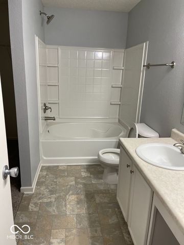 8355 Becks Mill Lane, Indianapolis, IN 46113