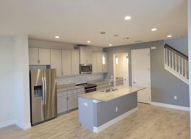 3231 PAINTED BLOSSOM COURT, Lutz, FL 33558