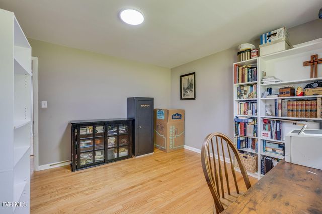 6 York Circle, Johnson City, TN 37601