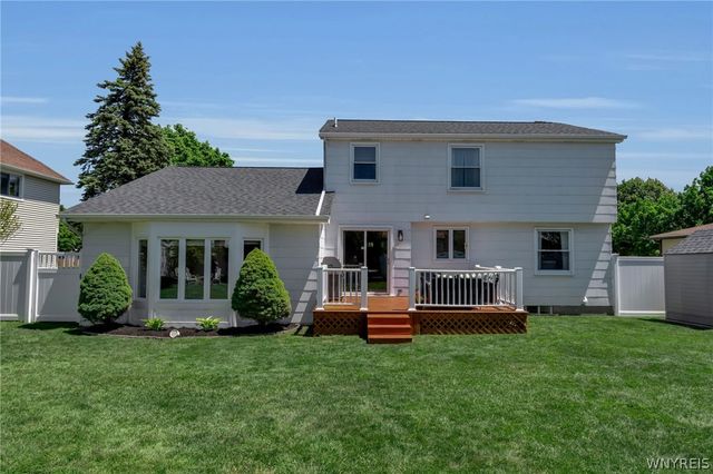 209 Mcnair Road, Amherst, NY 14221