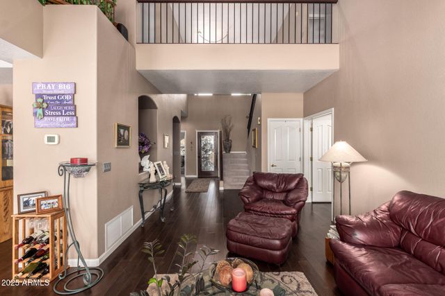 4648 W MISTY WILLOW Lane, Glendale, AZ 85310