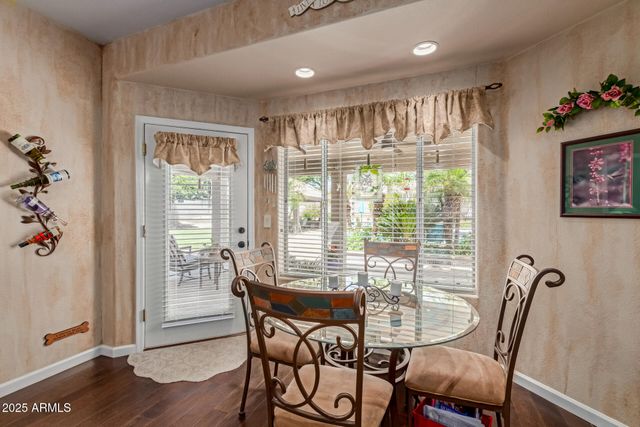 4648 W MISTY WILLOW Lane, Glendale, AZ 85310