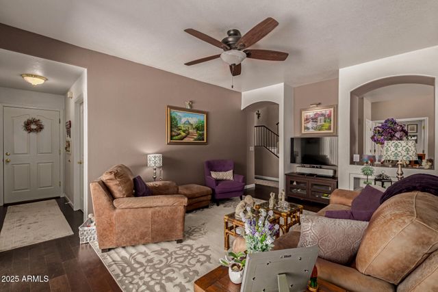 4648 W MISTY WILLOW Lane, Glendale, AZ 85310