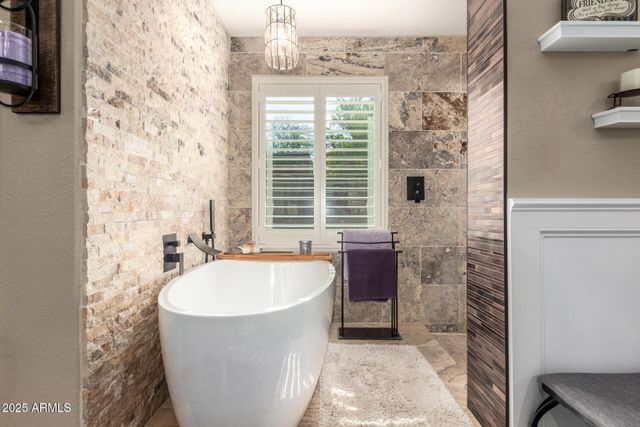 4648 W MISTY WILLOW Lane, Glendale, AZ 85310