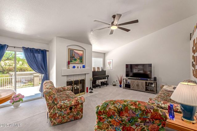 4648 W MISTY WILLOW Lane, Glendale, AZ 85310