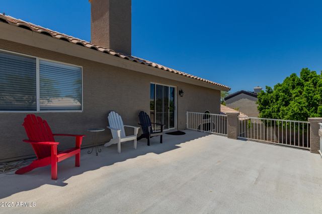 4648 W MISTY WILLOW Lane, Glendale, AZ 85310