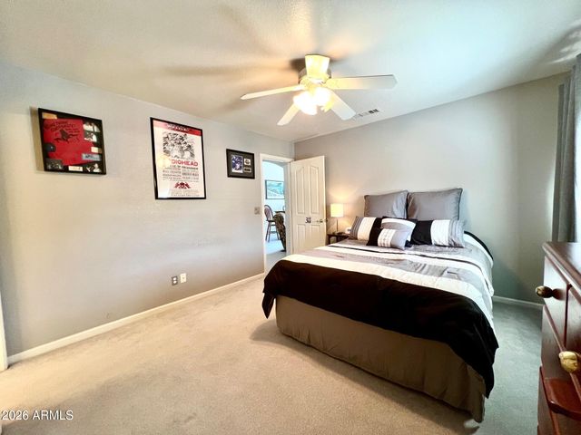 4648 W MISTY WILLOW Lane, Glendale, AZ 85310