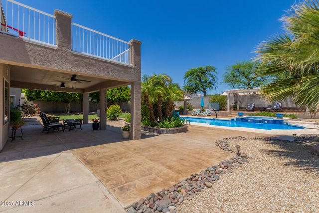 4648 W MISTY WILLOW Lane, Glendale, AZ 85310