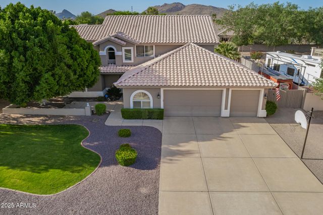 4648 W MISTY WILLOW Lane, Glendale, AZ 85310