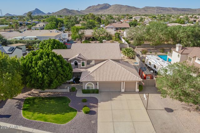 4648 W MISTY WILLOW Lane, Glendale, AZ 85310