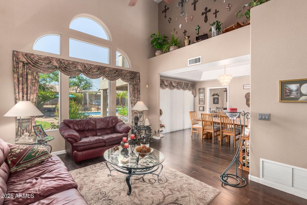 4648 W MISTY WILLOW Lane, Glendale, AZ 85310 — photo 2