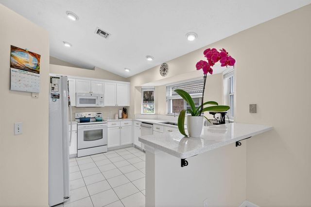 2453 Stonegate Drive, Wellington, FL 33414