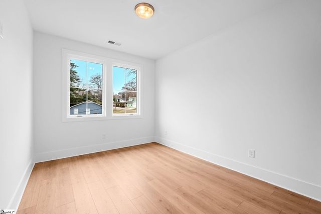 69 Mcneil Court, Greenville, SC 29609
